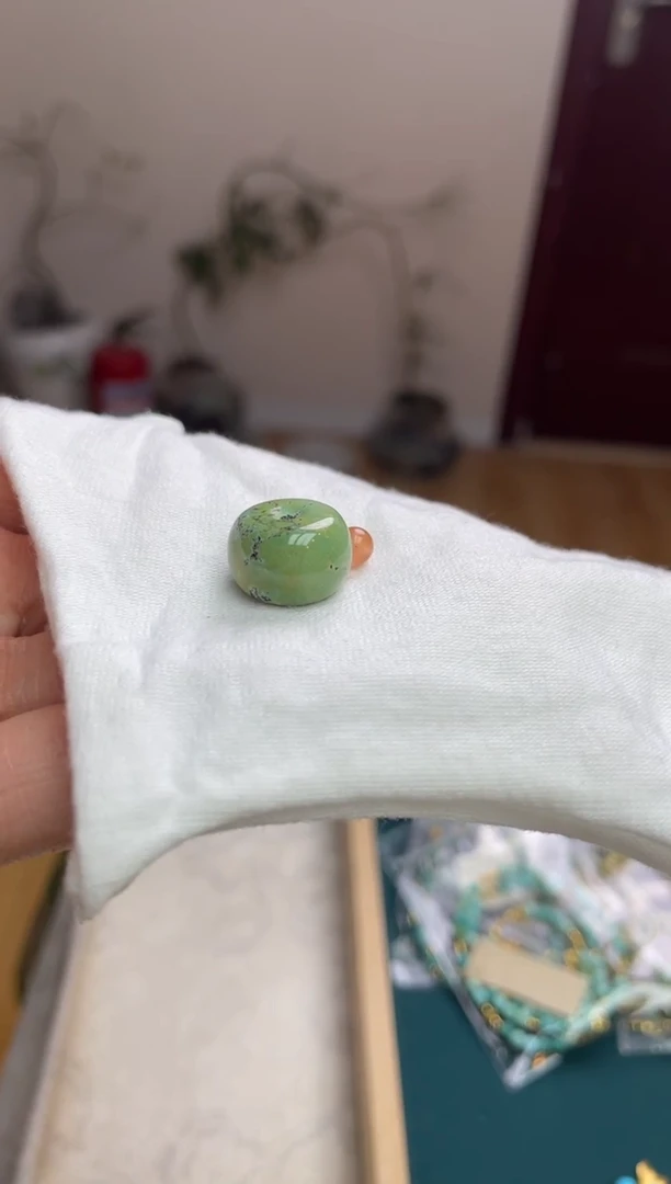 【闪购商品】南红玛瑙珠宝奇石未镶嵌6