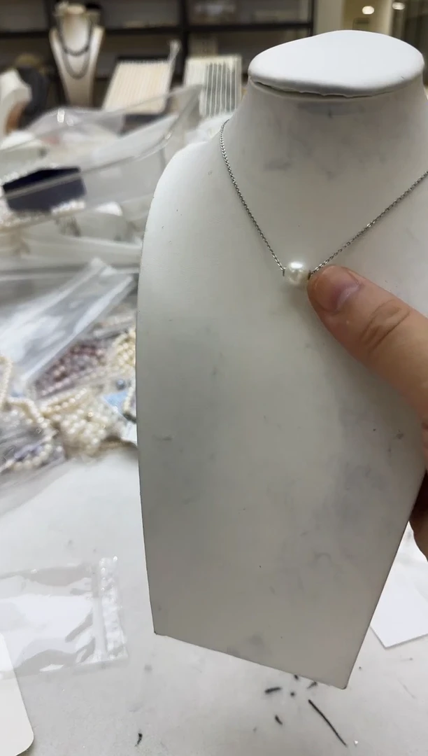 吊坠(赠链)银S925镶嵌淡水珍珠9-10mm 白珠路路通