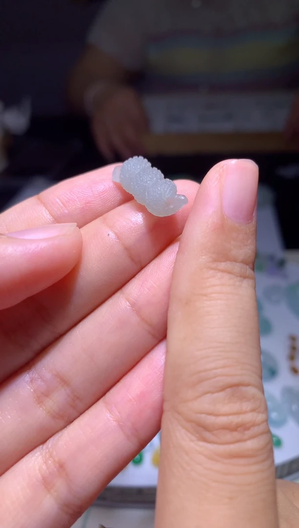 未镶嵌定制翡翠毛货