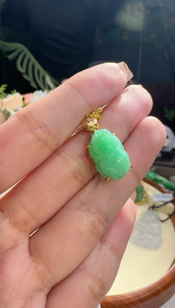 【闪购商品】翡翠颈饰18K金镶嵌挂件