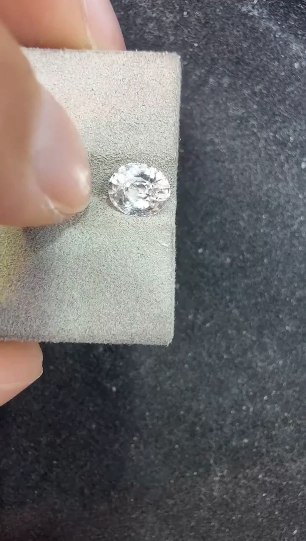 未镶嵌定制定制蓝宝石天然1.22克拉无烧白色vb国际证书