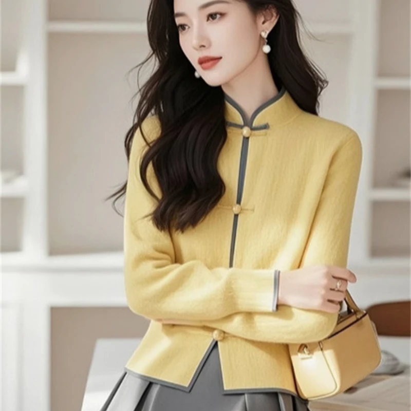 新款常规立领超好看独特漂亮单穿上衣新中式黄色针织衫女装早春季