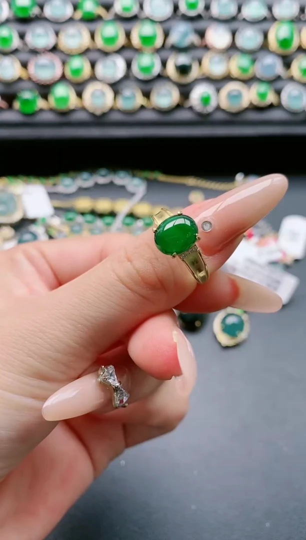 【闪购商品】翡翠戒指银S925镶嵌111111
