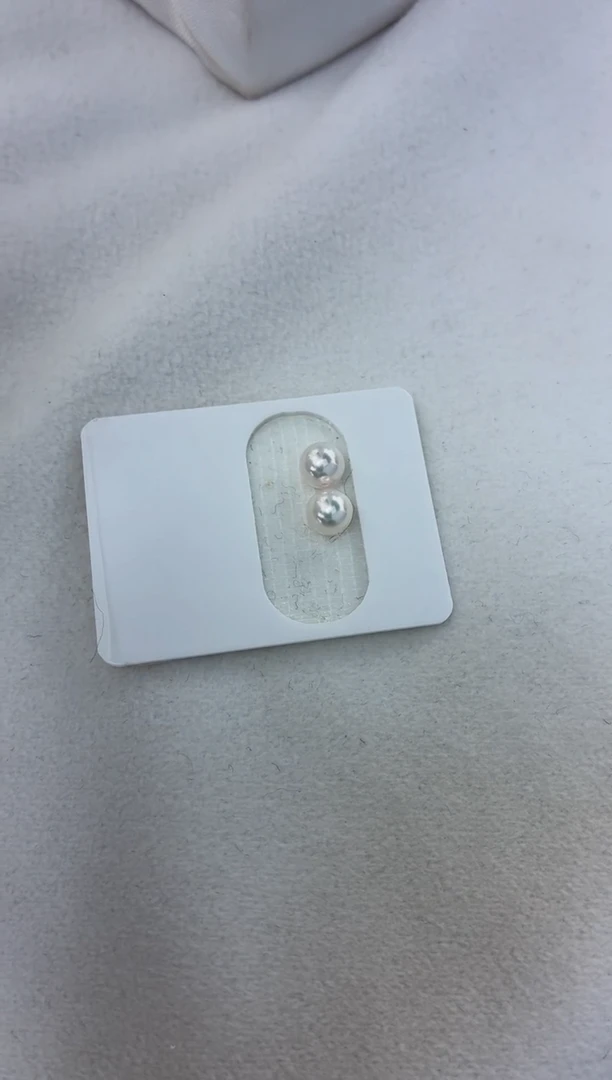 18K金镶嵌耳饰海水珍珠5-5.5素钉