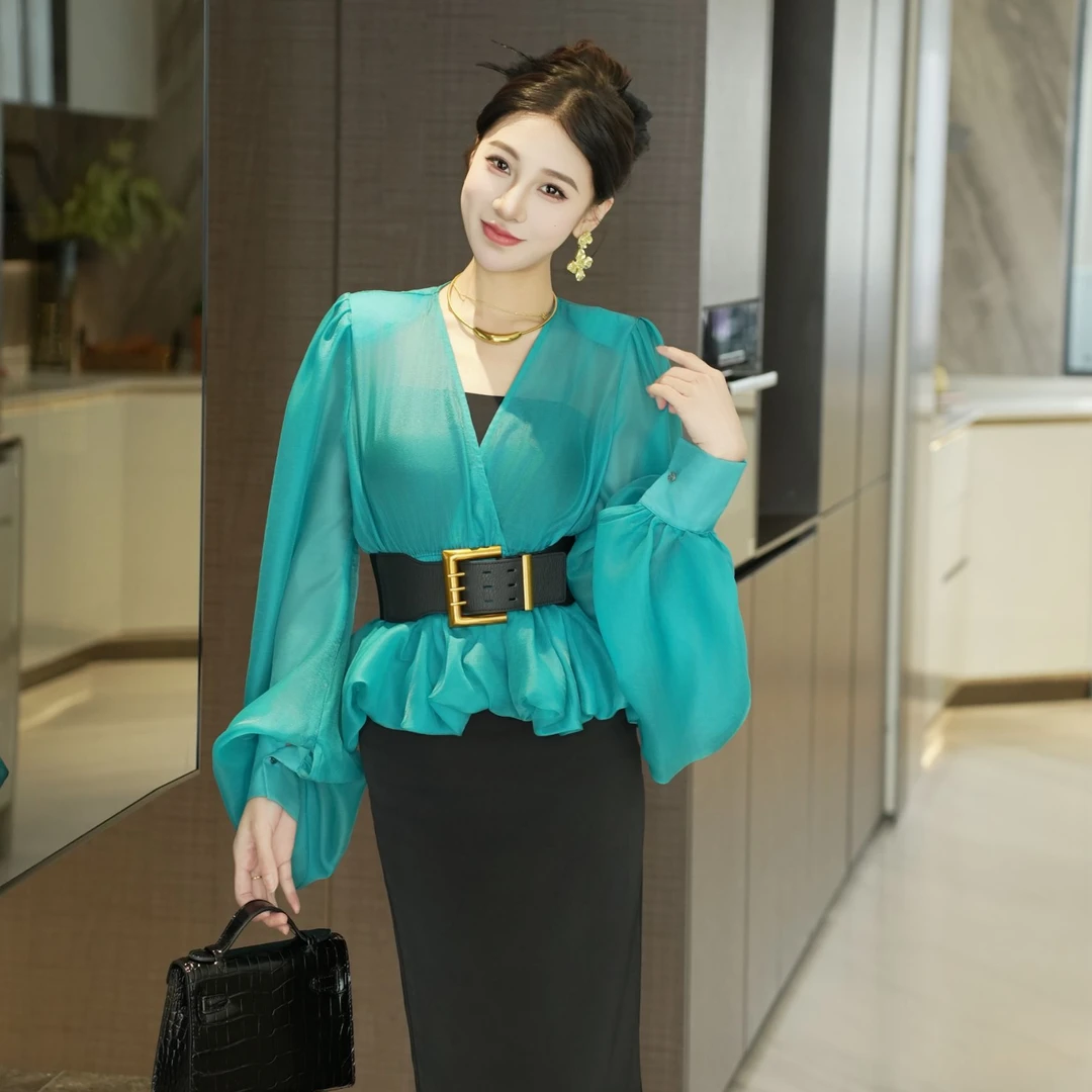 MD进进原创【漫舞轻衫】2025春款欧若拉风时尚百搭设计感显瘦上衣