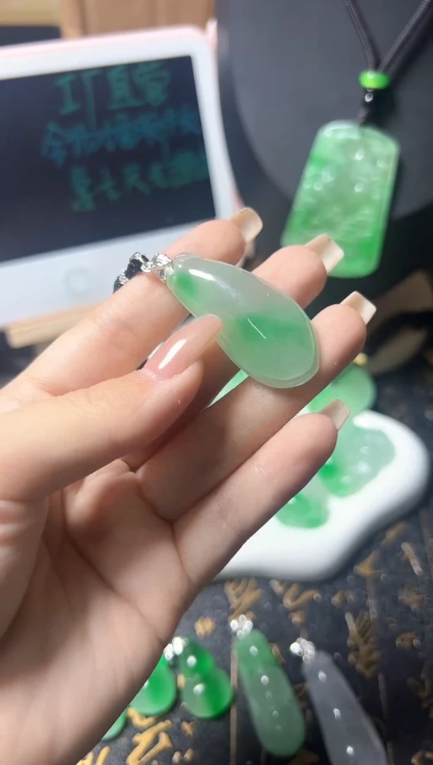 颈饰未镶嵌翡翠所见即所得，一图一物