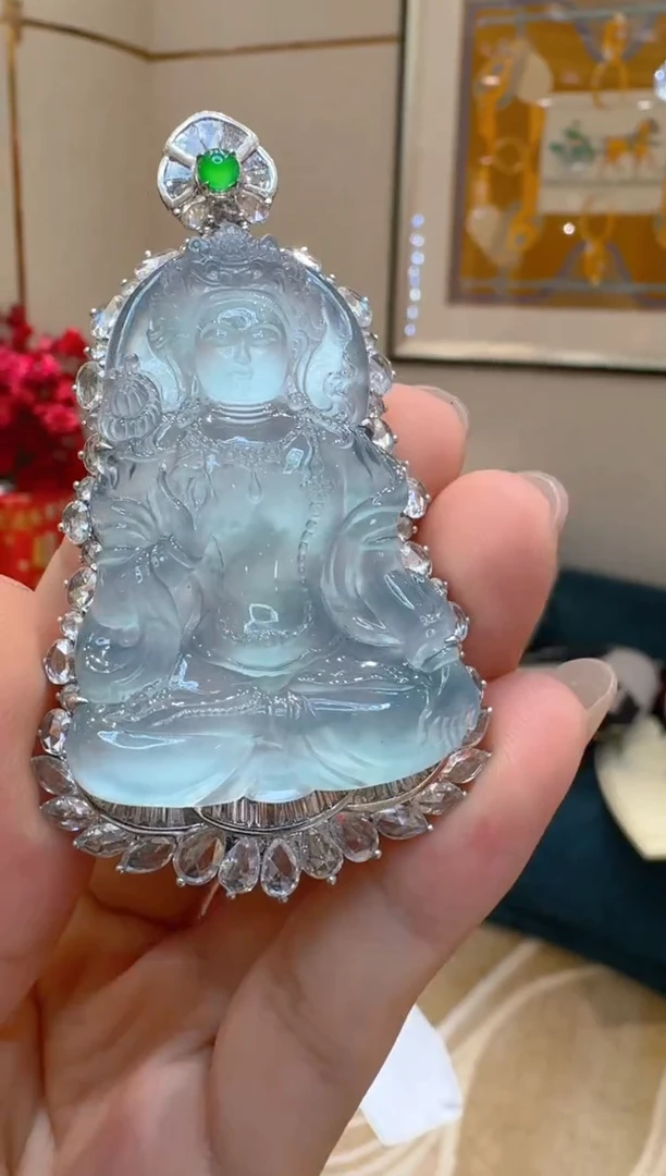 吊坠(不含链)18K金镶嵌翡翠（定金）