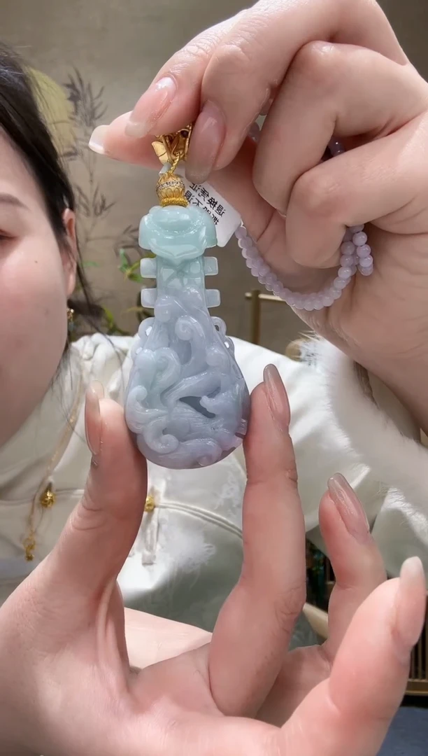 【闪购商品】翡翠颈饰未镶嵌吊坠