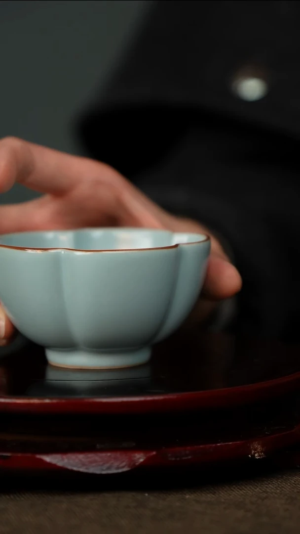 微微瑕 五瓣梅花杯 无底款