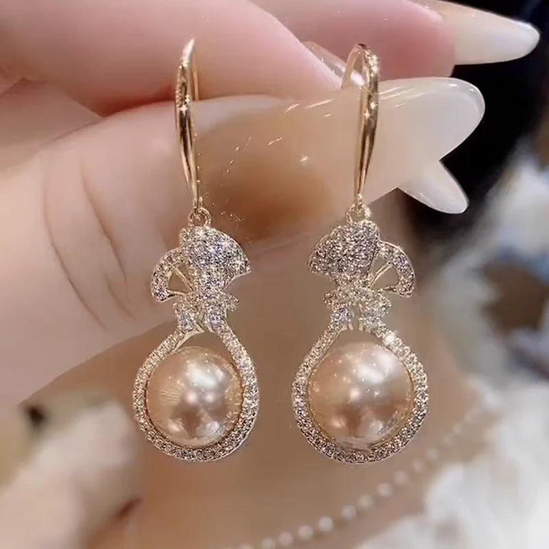 铜合金耳饰 【N28】2025爆款气质轻奢百搭简约精致网红设计师耳环