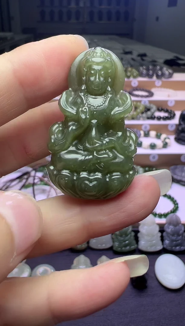 颈饰未镶嵌和田玉90号链接有包容