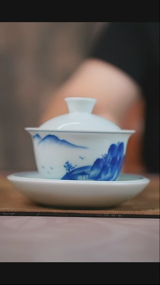 赖社长专享青花盖碗