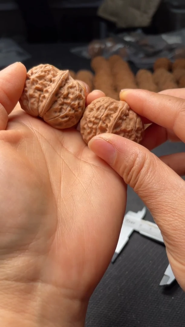 把件文玩核桃w160   黄松峪元宝 38尺