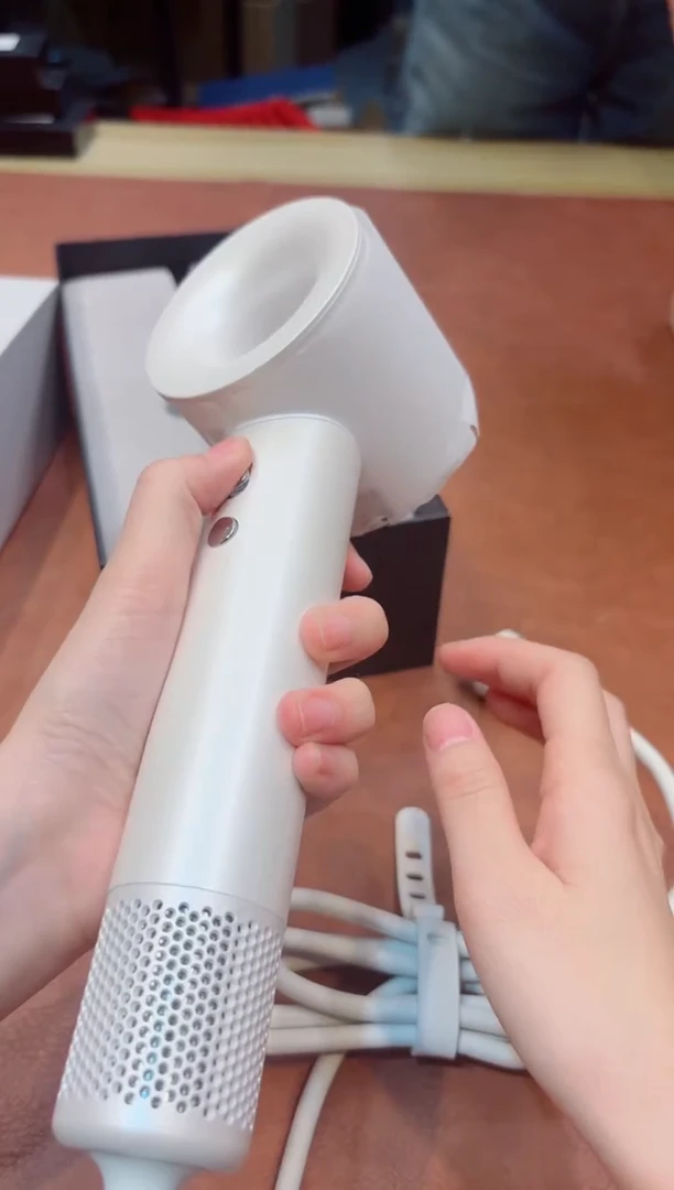 小狐狸海外瓷器哇哇哇