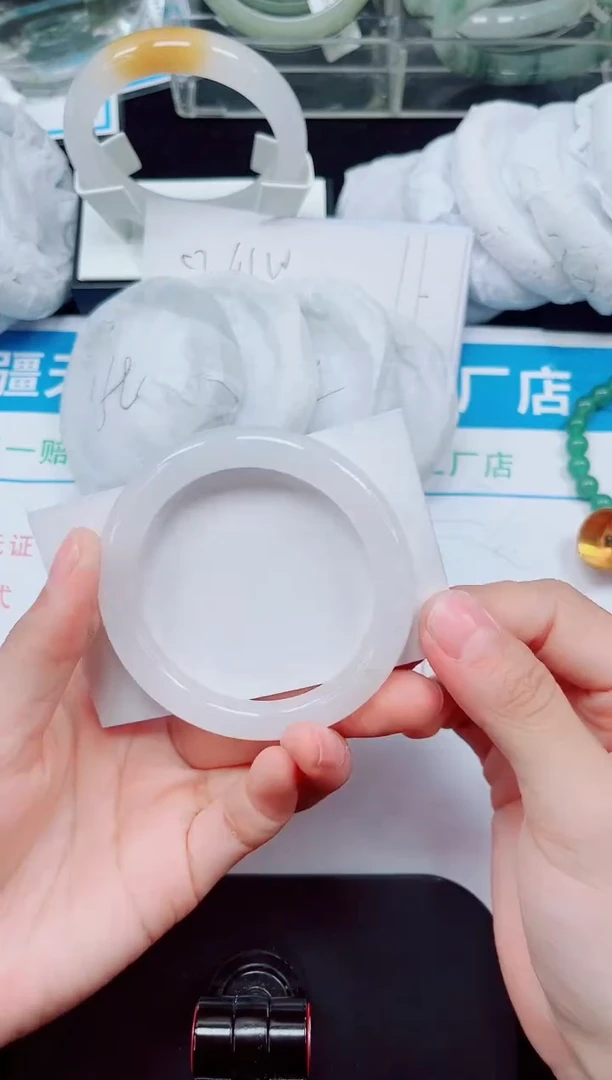 未镶嵌手镯石英岩玉132-53/54