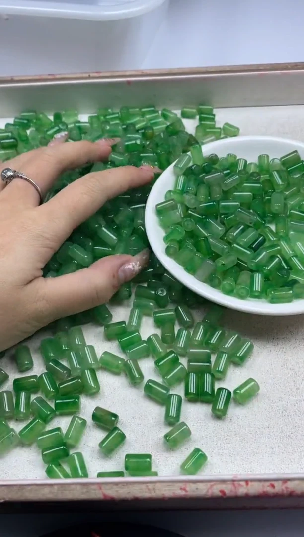 【闪购商品】玛瑙/玉髓颈饰未镶嵌w1385绿飘花管珠10*6mm*20颗