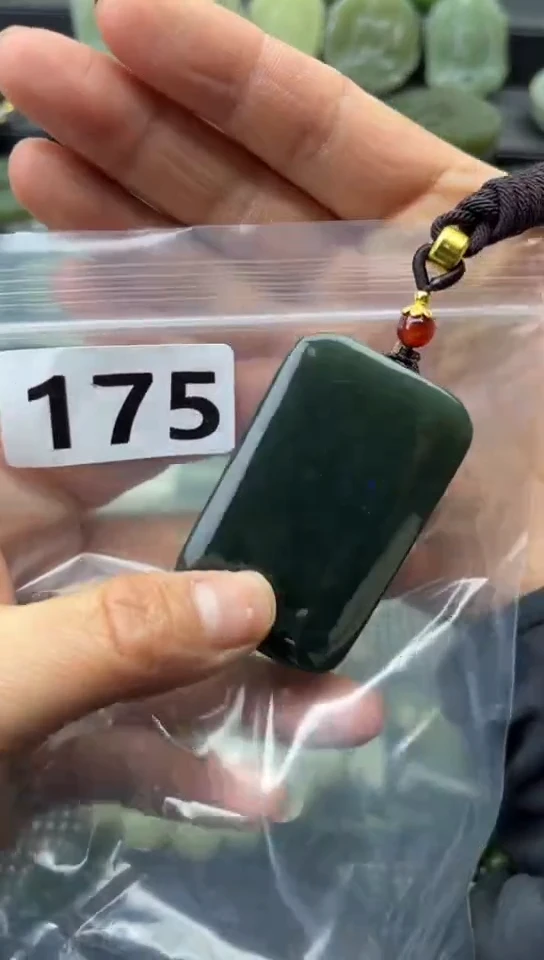 未镶嵌和田玉珠宝半成品牌子