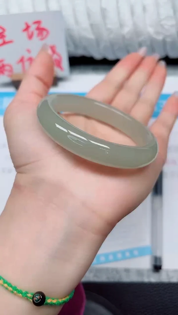 未镶嵌手镯石英质玉226-55