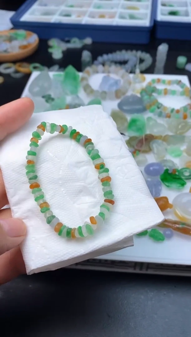 定制翡翠未镶嵌翡翠毛货发货发一个