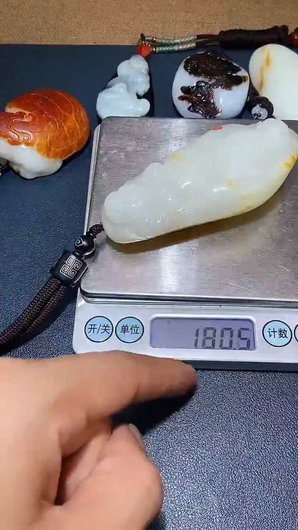 颈饰未镶嵌和田玉迪**卡HX