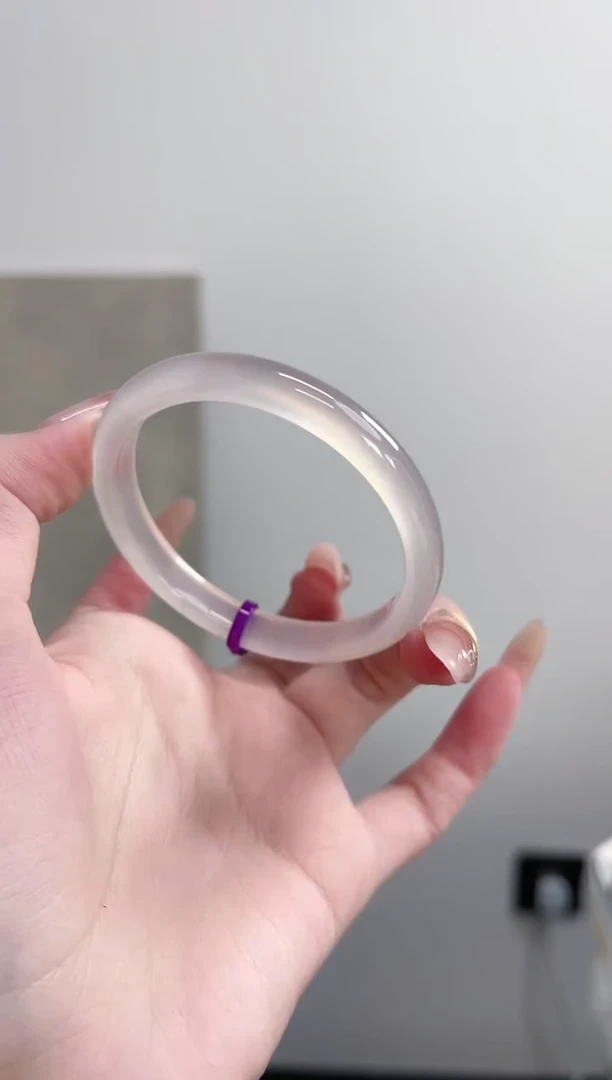 【闪购商品】玛瑙/玉髓手镯未镶嵌52-53圈