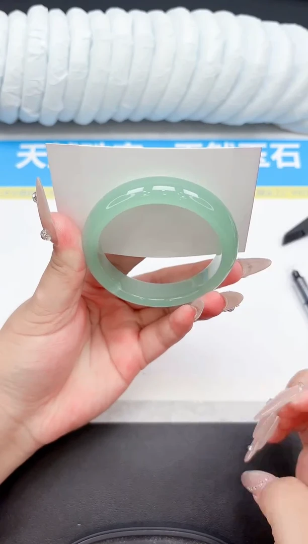 未镶嵌手镯石英质玉163-56