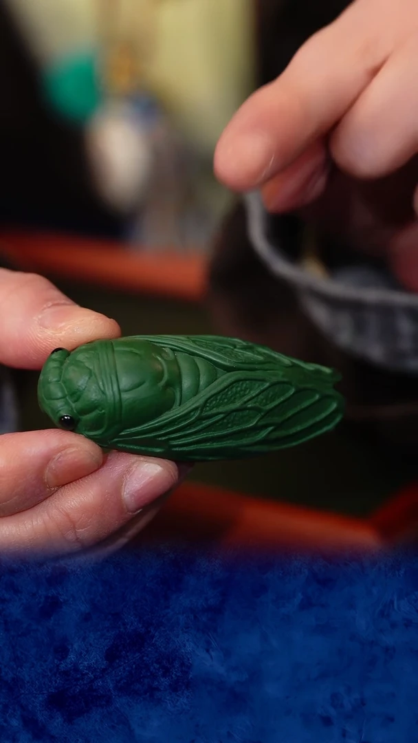 紫砂 宜兴紫砂  绿蝉