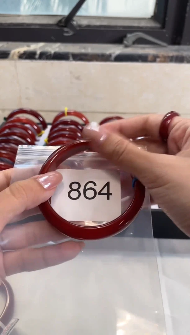 手镯玛瑙/玉髓未镶嵌60圈口*A864