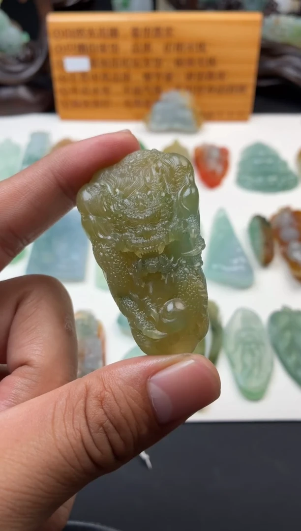 未镶嵌定制翡翠翡翠