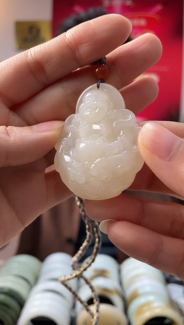 【闪购商品】和田玉颈饰未镶嵌藕粉佛公发一件