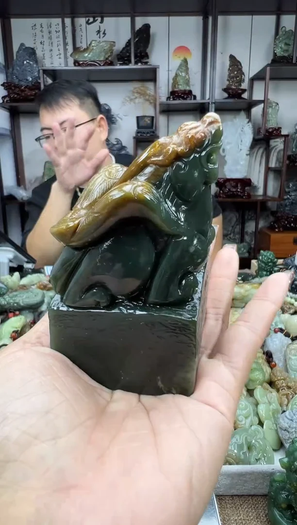 未镶嵌和田玉把件1