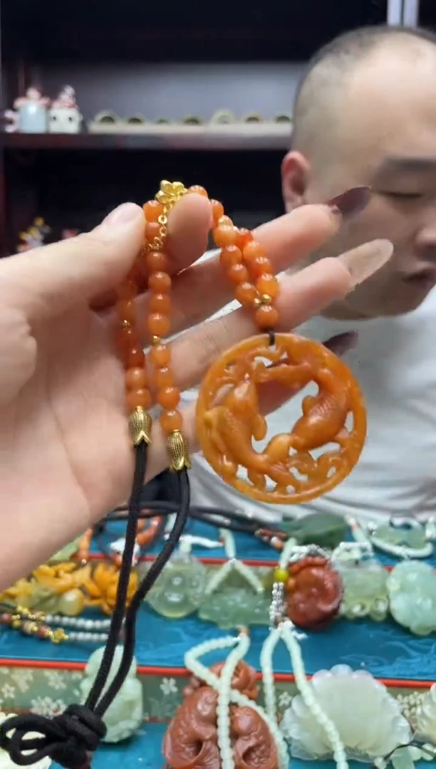 未镶嵌岫玉吊坠·