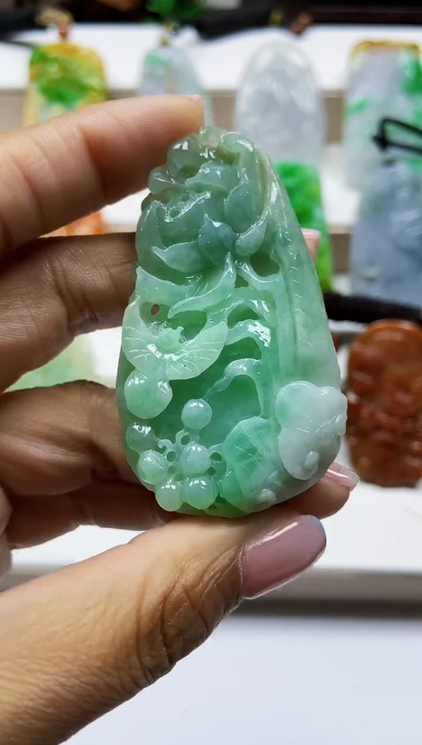 颈饰未镶嵌翡翠翡翠A货