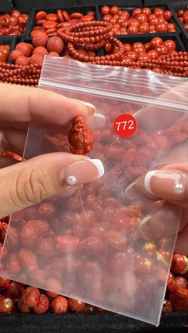 颈饰未镶嵌南红玛瑙2