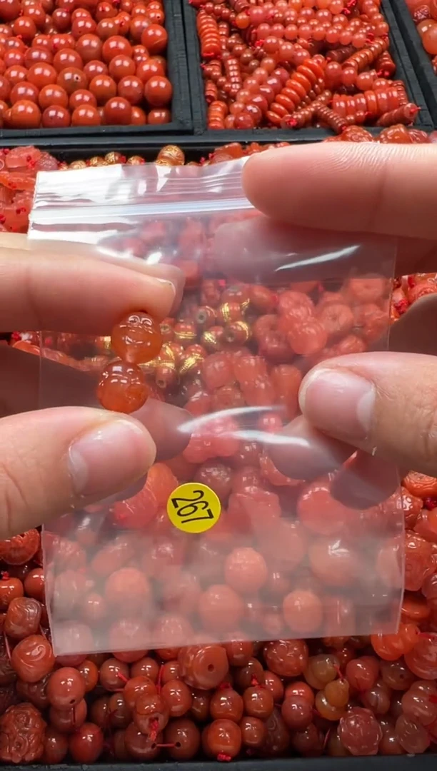 【闪购商品】南红玛瑙颈饰未镶嵌1