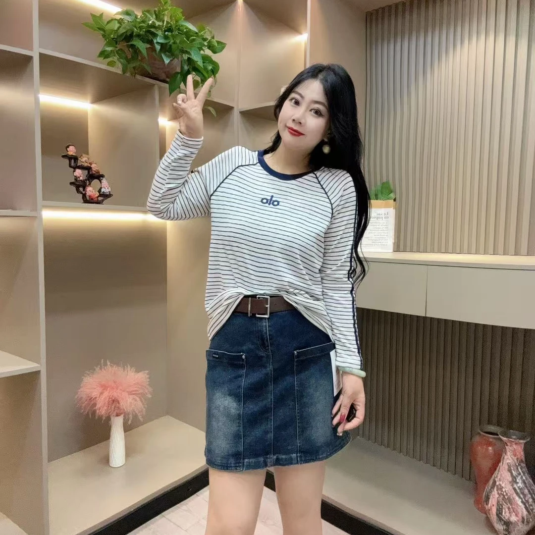 秋季上衣-雨 5807秋季大码条纹显瘦字母休闲风减龄圆领时尚上衣