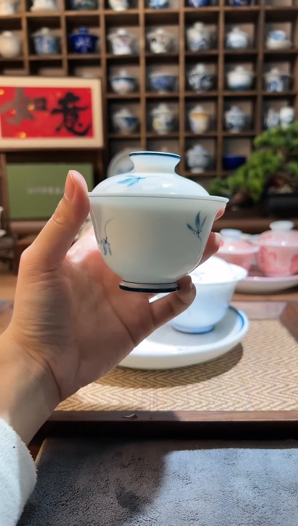 【闪购商品】手绘玉兰花小二才盖碗