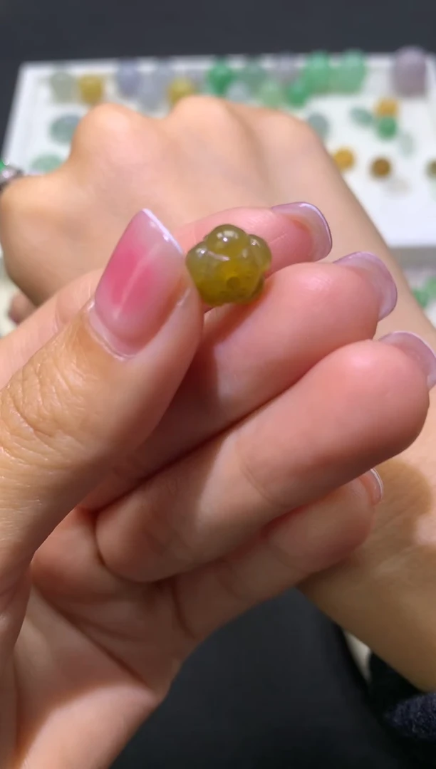 【闪购商品】定制翡翠未镶嵌莲花珠