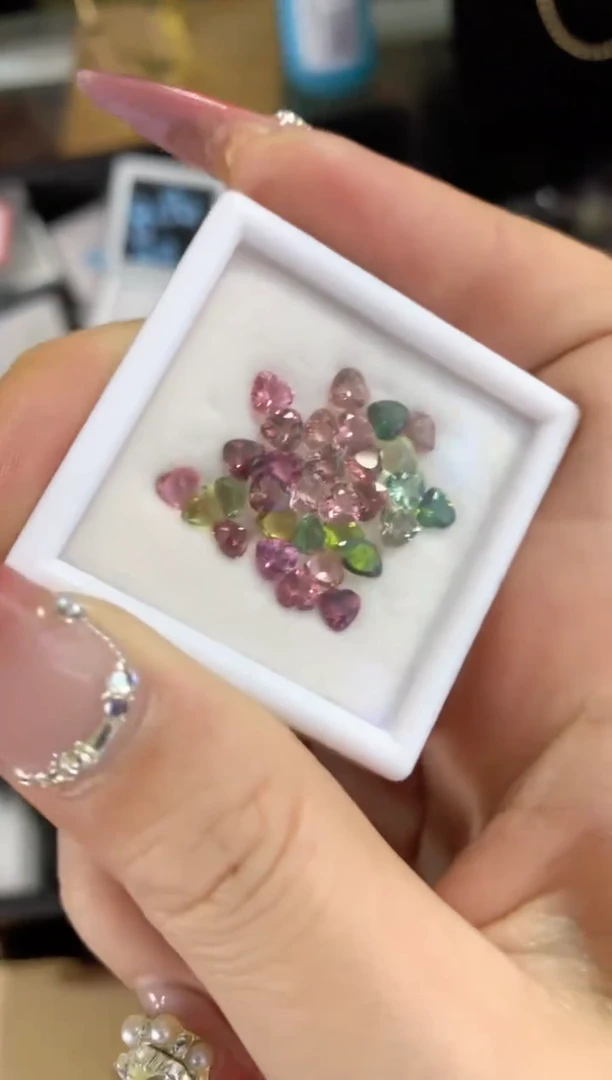 【闪购商品】碧玺裸石未镶嵌楚楚中古珠宝甄选不退换多样性发一