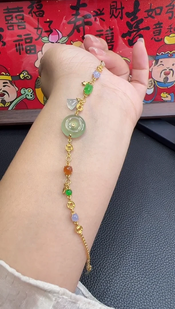 18K金镶嵌戒指翡翠勿拍