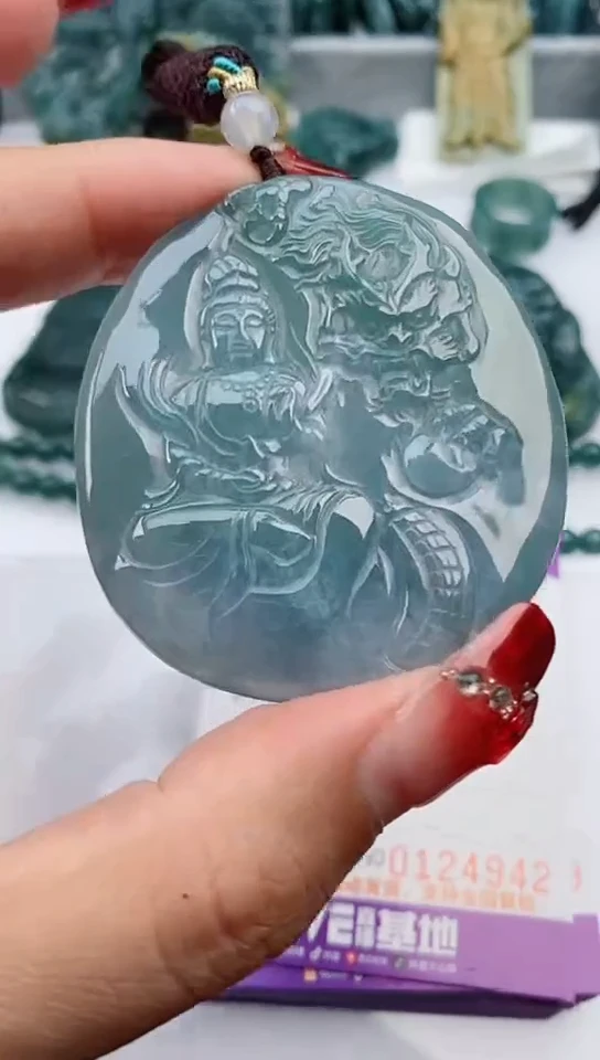 【闪购商品】翡翠颈饰未镶嵌