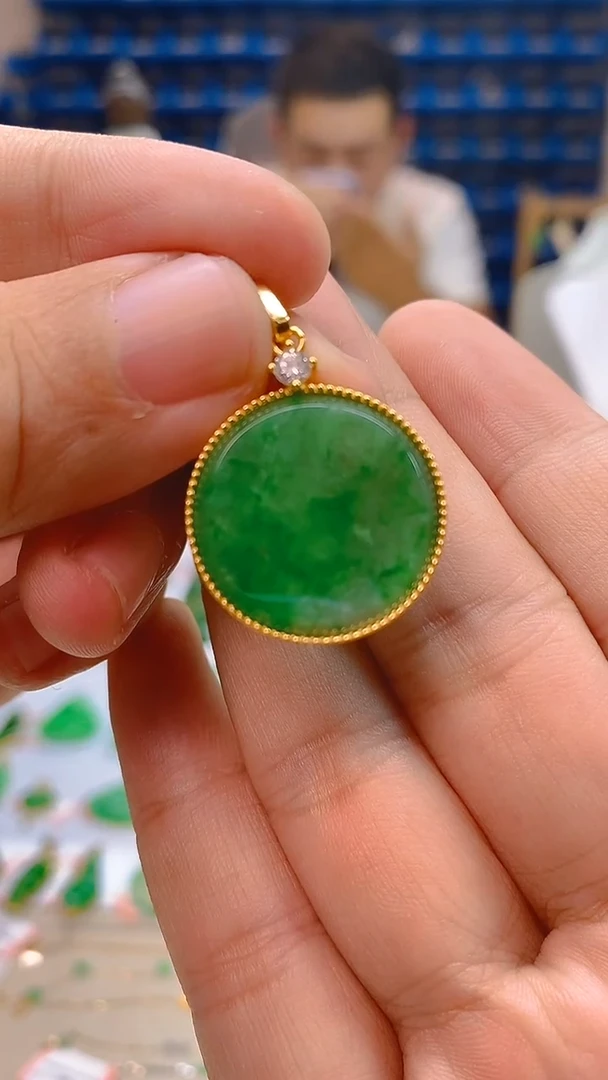 颈饰未镶嵌翡翠新号开播 全场乱卖