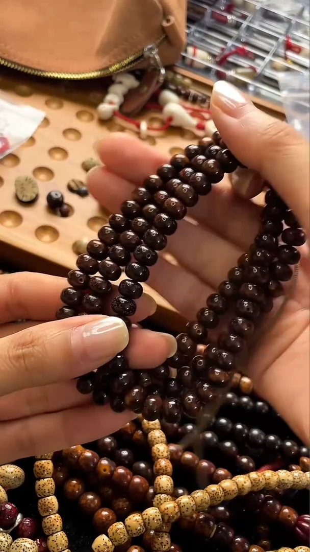 吊坠星月菩提精工级深珀花皮苹果珠8*6长串