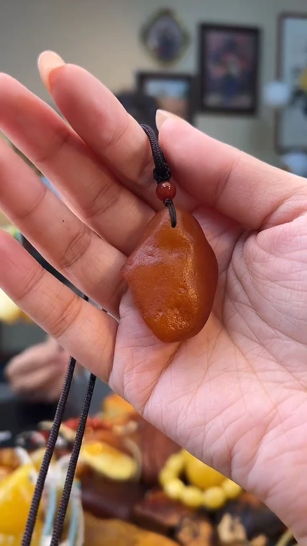 琥珀颈饰未镶嵌吊坠