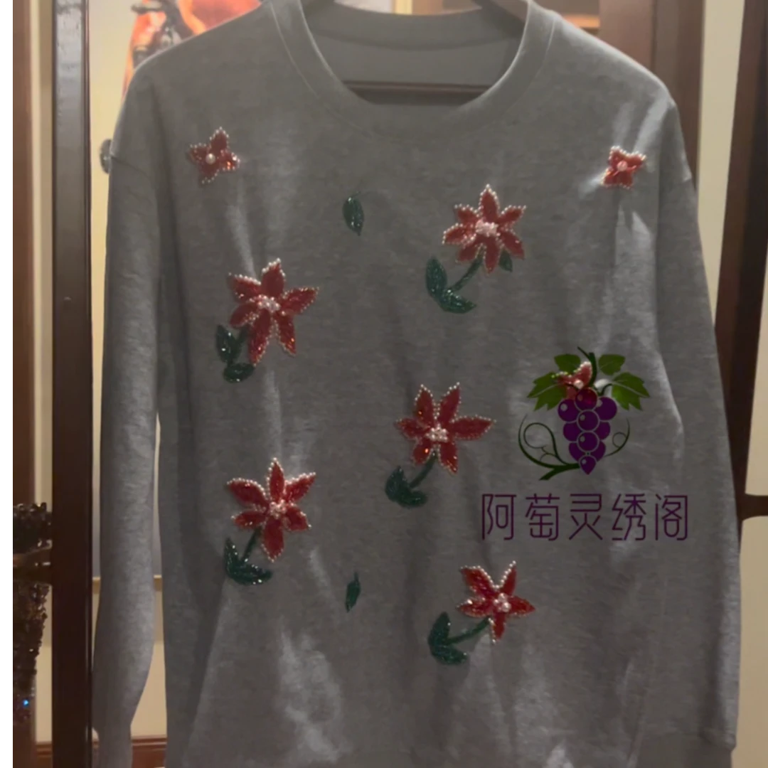 印花百搭珠绣圆领卫衣休闲