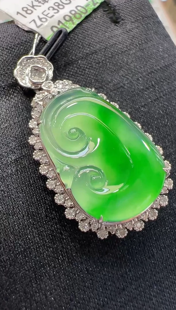 【闪购商品】翡翠吊坠(不含链)18K金镶嵌多样性团购发一件