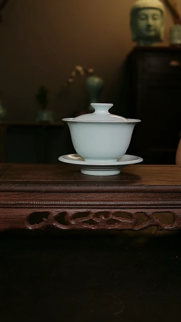 其他赵琳月白元宝盖碗手签