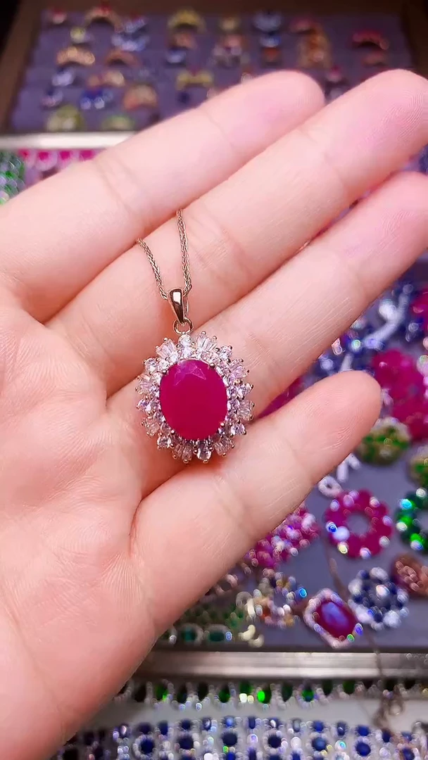 颈饰银S925镶嵌红宝石....