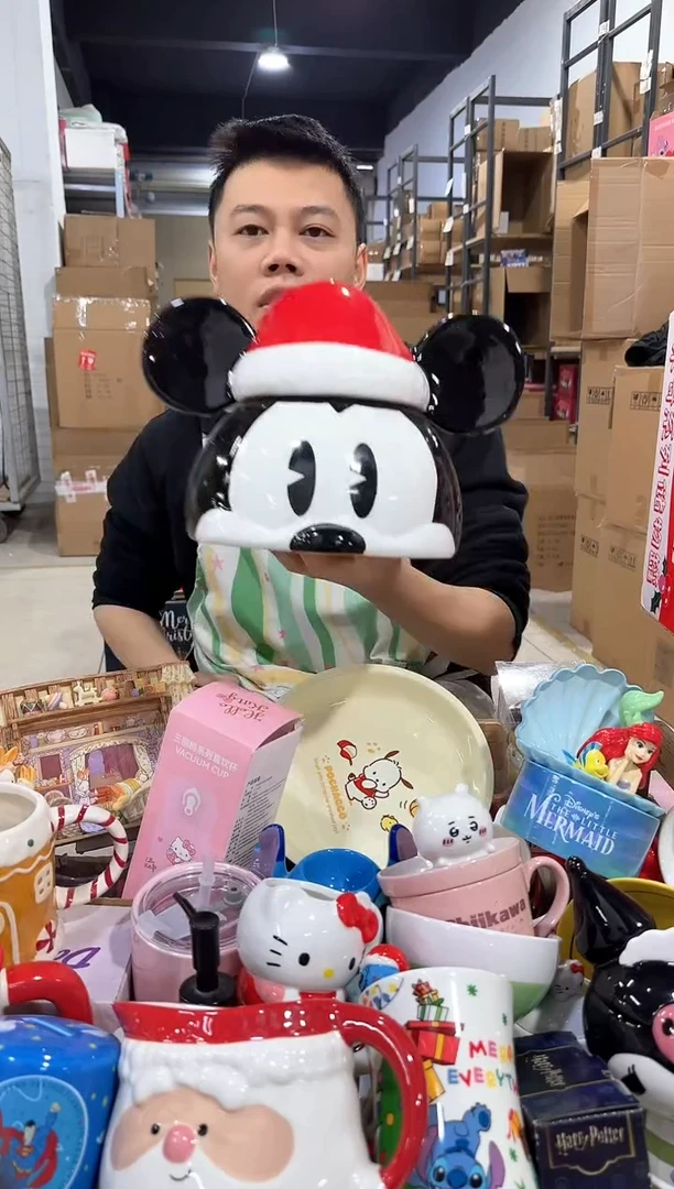 瓷片新款大号原盒米奇头罐