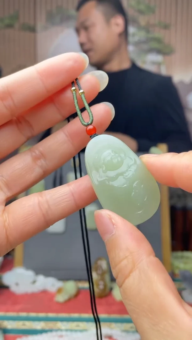 颈饰未镶嵌和田玉拍一发一